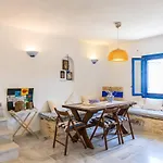 Family House, Paros Golden