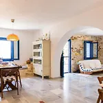 Family House, Paros Golden
