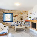 Family House, Paros Golden * Drios